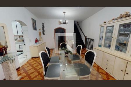 Casa à venda com 4 quartos, 538m² em Cambuci, São Paulo