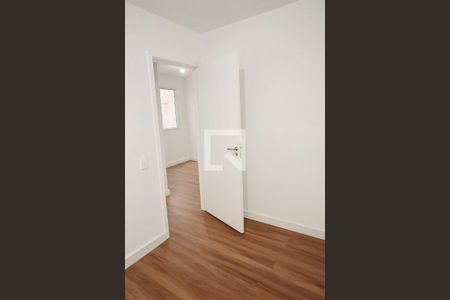 Apartamento à venda com 2 quartos, 40m² em Jardim do Lago, Osasco