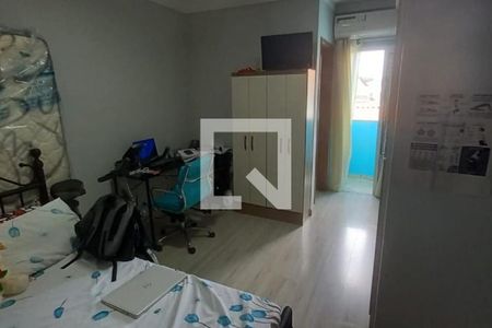 Casa à venda com 3 quartos, 150m² em Vila Helena, Santo André