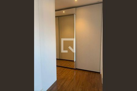 Apartamento à venda com 3 quartos, 202m² em Alphaville Empresarial, Santana de Parnaíba