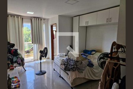 Casa à venda com 3 quartos, 200m² em Jacarepaguá, Rio de Janeiro
