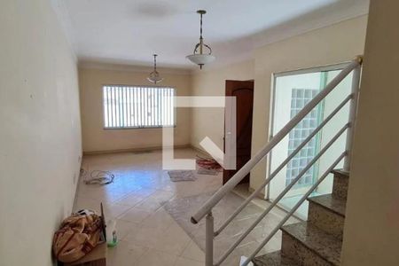 Casa à venda com 4 quartos, 220m² em Vila Nair, São Paulo