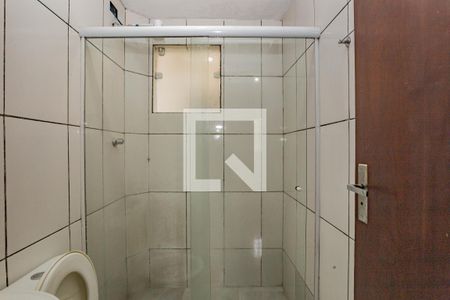 Banheiro Social de casa para alugar com 1 quarto, 35m² em Vila Caraguata, São Paulo