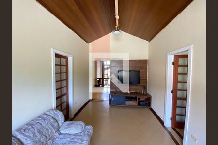 Casa à venda com 4 quartos, 187m² em Itaipu, Niterói