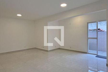 Sala de casa para alugar com 3 quartos, 125m² em Embaré, Santos