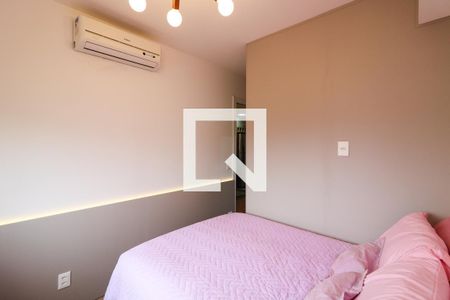 Suíte de apartamento para alugar com 1 quarto, 47m² em Azenha, Porto Alegre