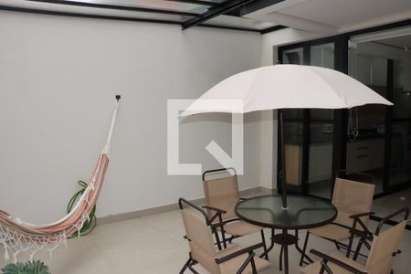 Varanda de casa de condomínio para alugar com 2 quartos, 177m² em Jardim Semiramis, Cotia
