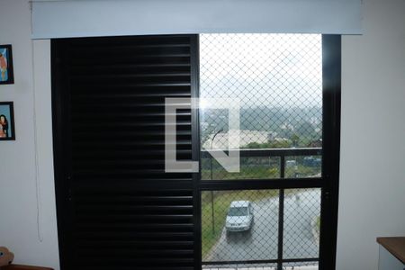 Casa de Condomínio para alugar com 2 quartos, 177m² em Jardim Semiramis, Cotia