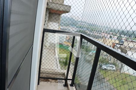 Casa de Condomínio para alugar com 2 quartos, 177m² em Jardim Semiramis, Cotia