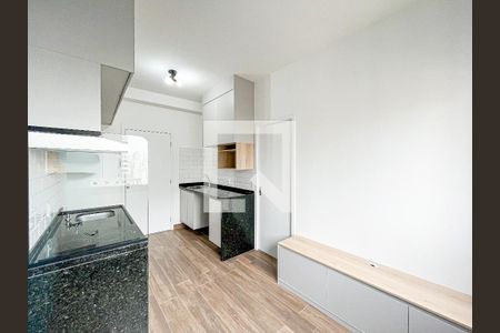 Sala/Cozinha de apartamento para alugar com 1 quarto, 24m² em Pompeia, São Paulo