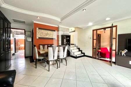 Sala de casa à venda com 3 quartos, 128m² em Jardim Jabaquara, São Paulo