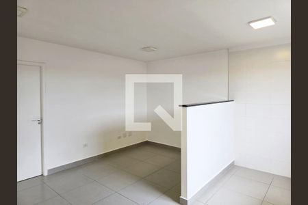 Sala/Cozinha de apartamento para alugar com 1 quarto, 42m² em Jardim Tranquilidade, Guarulhos