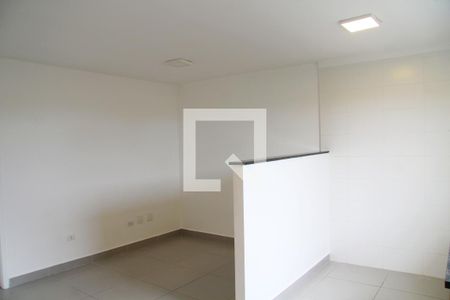 Sala e cozinha integrada  de apartamento para alugar com 1 quarto, 42m² em Jardim Tranquilidade, Guarulhos