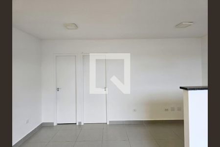 Sala e cozinha integrada  de apartamento para alugar com 1 quarto, 42m² em Jardim Tranquilidade, Guarulhos