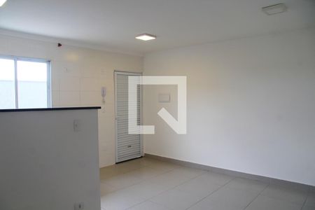 Sala e cozinha integrada  de apartamento para alugar com 1 quarto, 42m² em Jardim Tranquilidade, Guarulhos