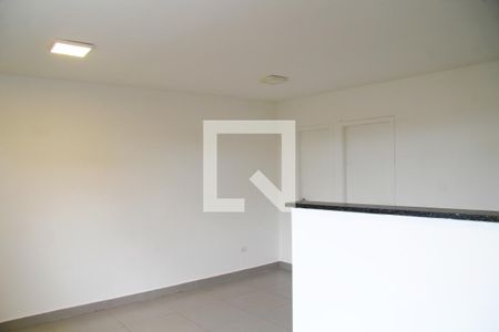 Sala e cozinha integrada  de apartamento para alugar com 1 quarto, 42m² em Jardim Tranquilidade, Guarulhos
