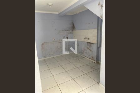 Casa à venda com 3 quartos, 113m² em Vila Ema, São Paulo