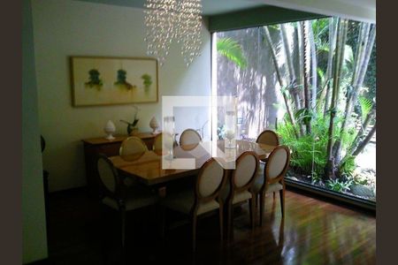 Casa à venda com 4 quartos, 530m² em Vila Mariana, São Paulo