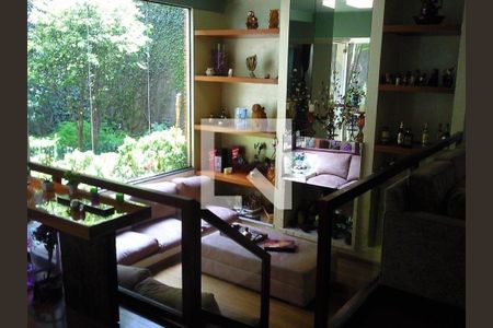 Casa à venda com 4 quartos, 530m² em Vila Mariana, São Paulo