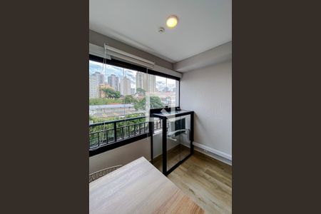 Varanda de kitnet/studio para alugar com 1 quarto, 32m² em Sacomã, São Paulo