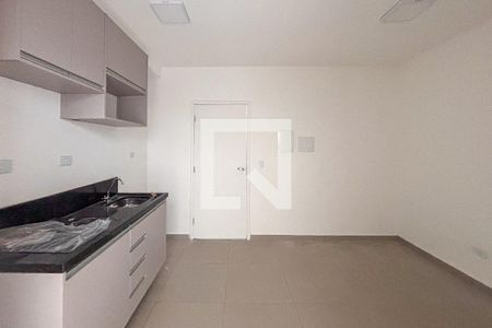 Sala/Cozinha de apartamento para alugar com 1 quarto, 28m² em Vila Lucia, São Paulo