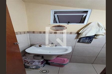 Casa à venda com 3 quartos, 105m² em Jardim Laone, São Paulo