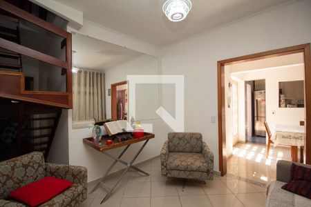 Sala de Estar de casa para alugar com 4 quartos, 150m² em Jardim Santo Elias, São Paulo
