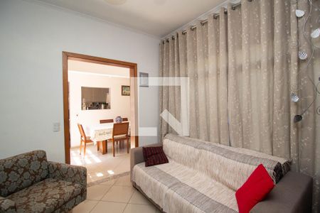 Sala de Estar de casa para alugar com 4 quartos, 150m² em Jardim Santo Elias, São Paulo