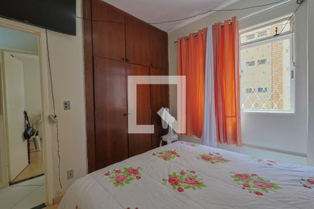 Quarto 1 de apartamento à venda com 2 quartos, 70m² em Santo Antônio, Belo Horizonte