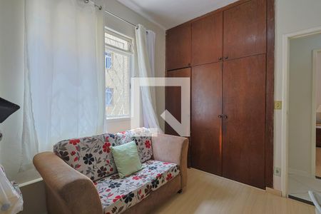 Quarto 2 de apartamento à venda com 2 quartos, 70m² em Santo Antônio, Belo Horizonte