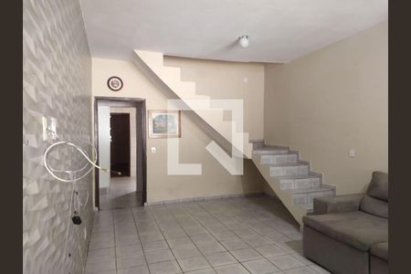 Casa à venda com 3 quartos, 1800m² em Sapopemba, São Paulo