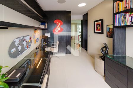 Escritório de apartamento à venda com 4 quartos, 199m² em Belvedere, Belo Horizonte