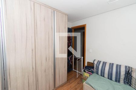 Quarto 2 de apartamento à venda com 4 quartos, 180m² em Milionários, Belo Horizonte