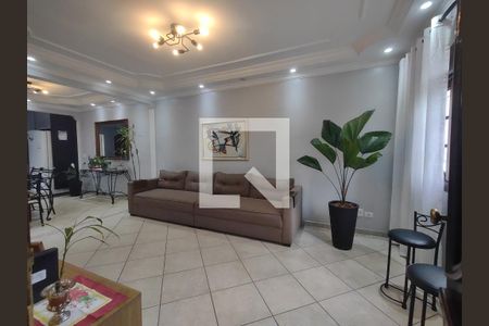 Casa à venda com 5 quartos, 204m² em Vila Mangalot, São Paulo