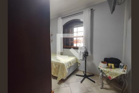 Casa à venda com 5 quartos, 204m² em Vila Mangalot, São Paulo