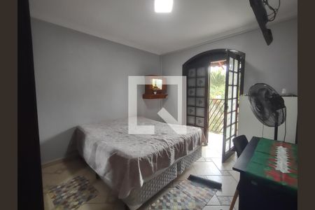 Casa à venda com 5 quartos, 204m² em Vila Mangalot, São Paulo