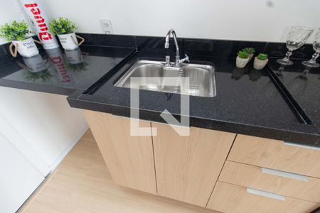 Cozinha de apartamento para alugar com 0 quarto, 25m² em Chácara Inglesa, São Paulo