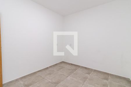 Quarto de casa para alugar com 1 quarto, 70m² em Jardim Eliane, São Paulo