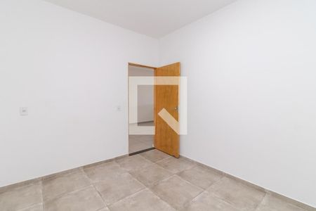 Quarto de casa para alugar com 1 quarto, 70m² em Jardim Eliane, São Paulo