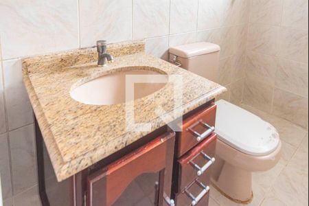 Banheiro  de casa para alugar com 3 quartos, 150m² em Jardim Pilar, Santo André