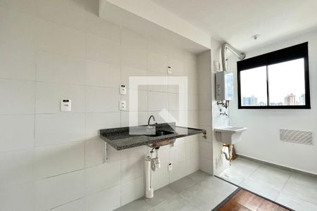 Sala/Cozinha de apartamento para alugar com 2 quartos, 35m² em Vila Mira, São Paulo