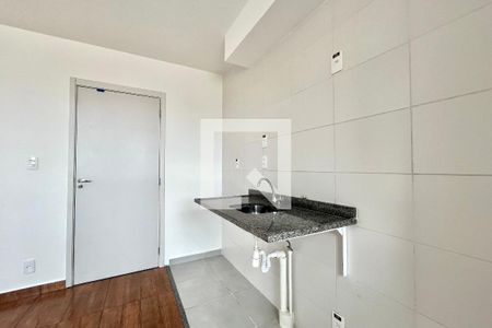 Sala/Cozinha de apartamento para alugar com 2 quartos, 35m² em Vila Mira, São Paulo