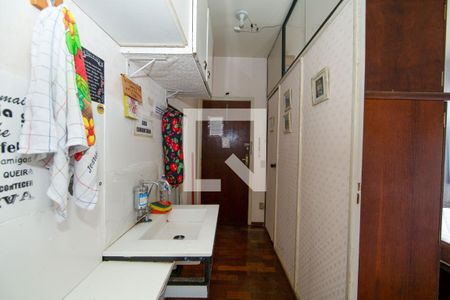 Corredor de apartamento à venda com 3 quartos, 80m² em Coração Eucarístico, Belo Horizonte