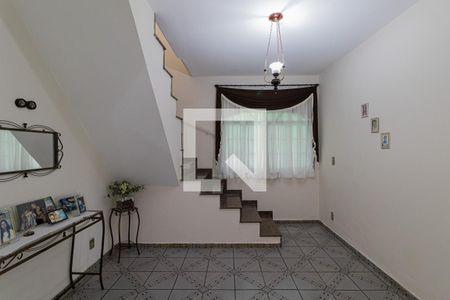 Sala de casa para alugar com 5 quartos, 315m² em Vila Ré, São Paulo