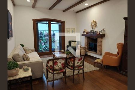 Casa à venda com 4 quartos, 189m² em Butantã, São Paulo