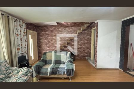 Sala  de casa à venda com 3 quartos, 102m² em Jardim Cristiane, Santo André