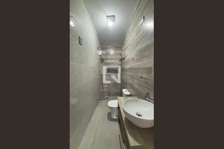 Banheiro de casa à venda com 3 quartos, 102m² em Jardim Cristiane, Santo André