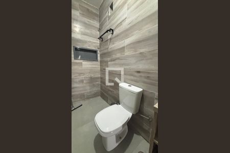 Banheiro de casa à venda com 3 quartos, 102m² em Jardim Cristiane, Santo André