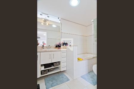 Banheiro da Suíte de apartamento à venda com 2 quartos, 90m² em Vila Diva, São Paulo