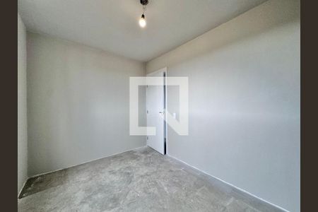 Quarto 1 de apartamento para alugar com 2 quartos, 43m² em Vargem Pequena, Rio de Janeiro